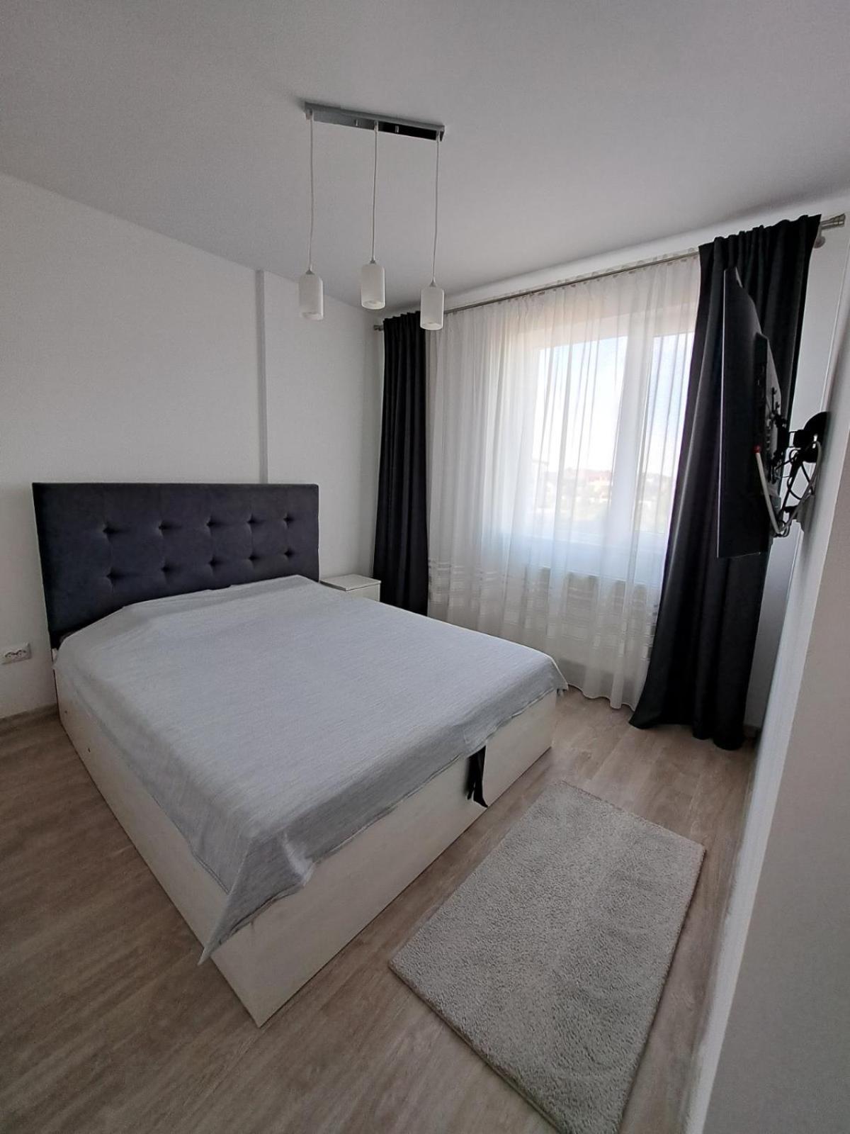 Siena Cozy Retreat With Self Check In Apartment Popesti-Leordeni Exterior foto